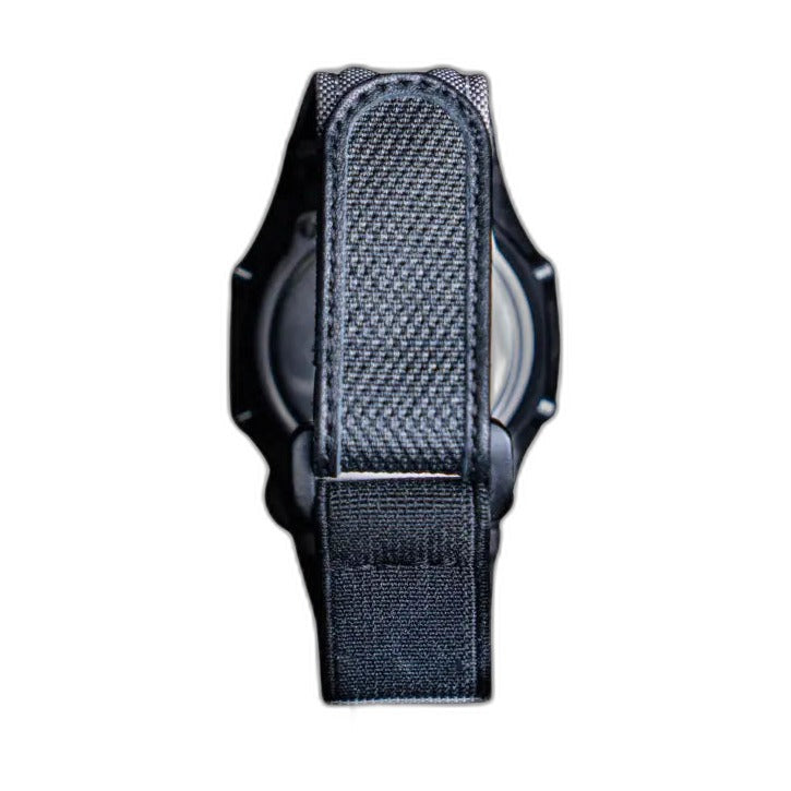 Montre CasiOak Custom Full Silver Carbon Fiber – mod G-Shock GA-2100, vue 7