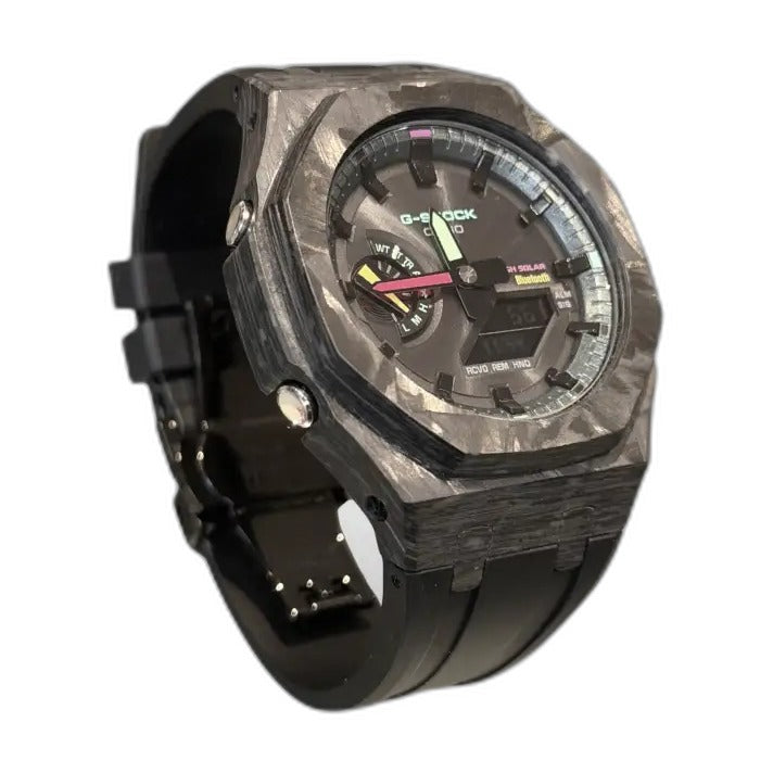 Montre CasiOak Custom Black Carbon Fiber Luminous Bluetooth – mod G-Shock GAB-2100, vue 3