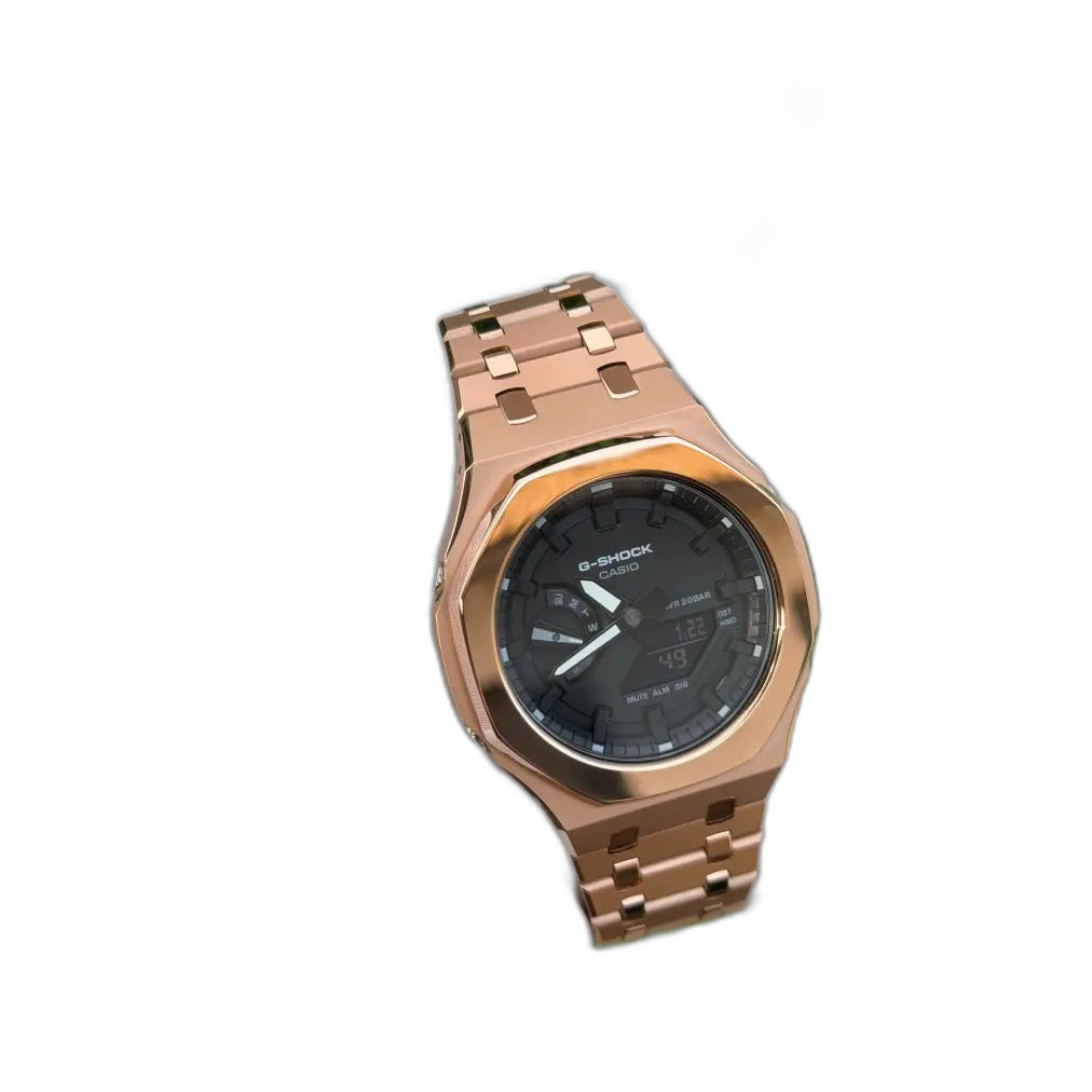 Montre CasiOak Custom Rose Gold Mirror Polish – mod G-Shock GA-2100, vue 3 — fond blanc