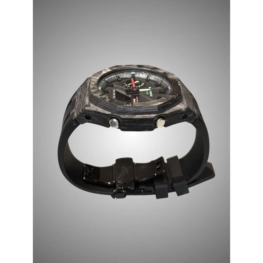 Montre CasiOak Custom – Black Carbon Fiber Luminous Bluetooth