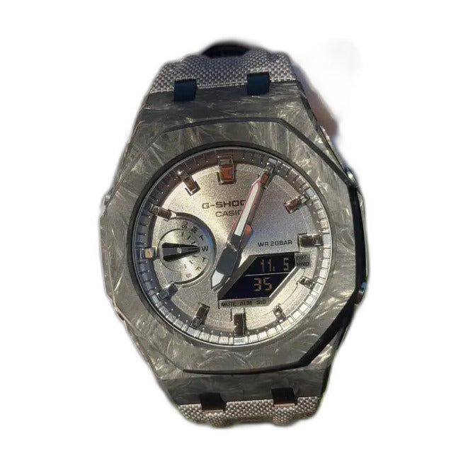Montre CasiOak Custom Full Silver Carbon Fiber – mod G-Shock GA-2100, vue 1