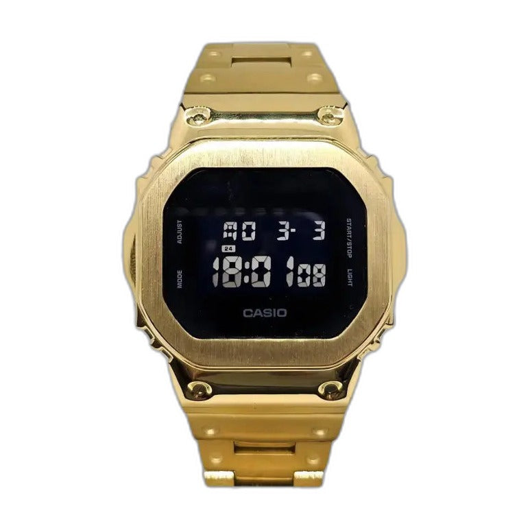 Montre CasiOak Custom Black Gold - – mod G-Shock DW-5600, vue 1