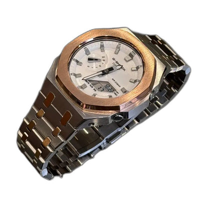Montre CasiOak Custom Silver White Rose Gold – mod G-Shock GA-2100, vue 4 — fond blanc