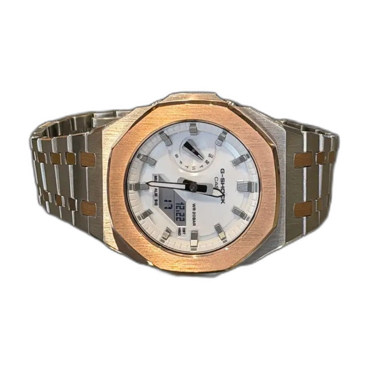 Montre CasiOak Custom Silver White Rose Gold – mod G-Shock GA-2100, vue 3 — fond blanc