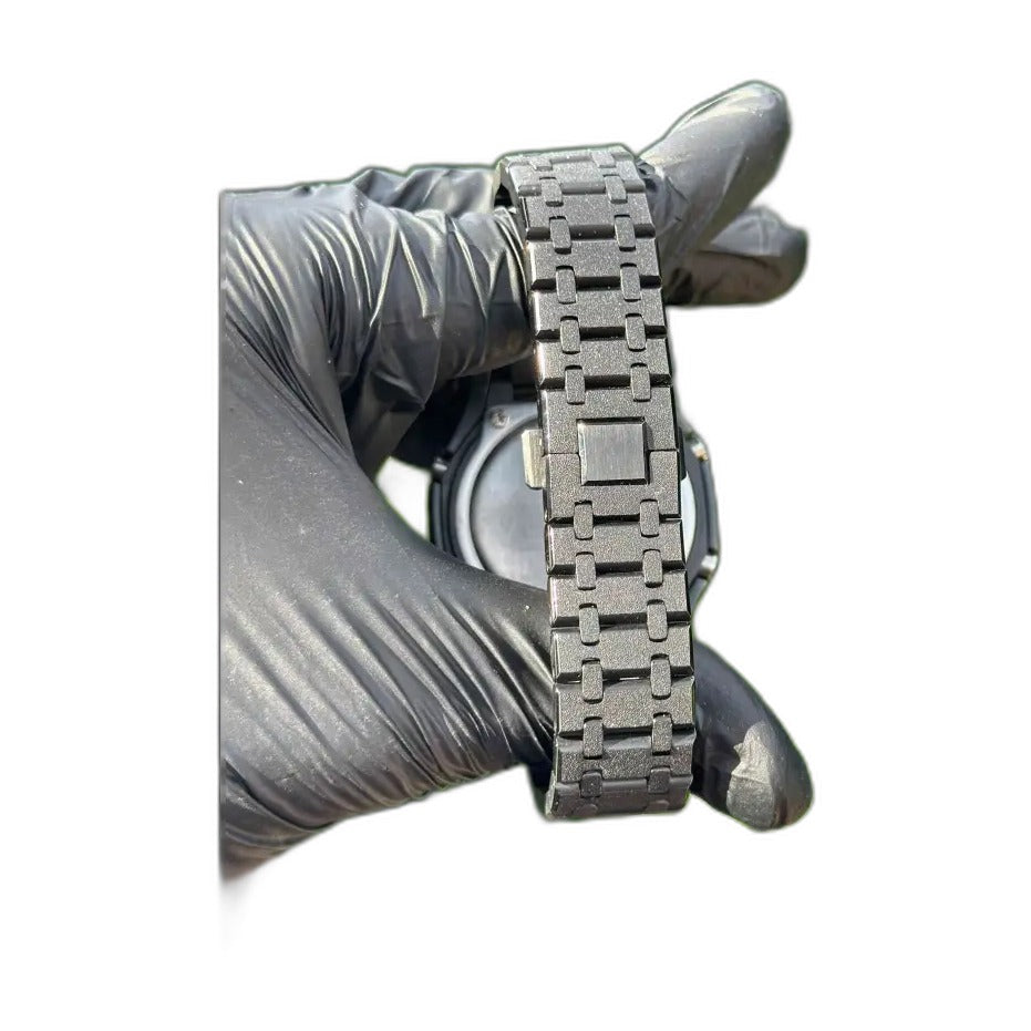 Montre CasiOak Custom Silver White Frosted – mod G-Shock GA-2100, vue 2 — fond blanc