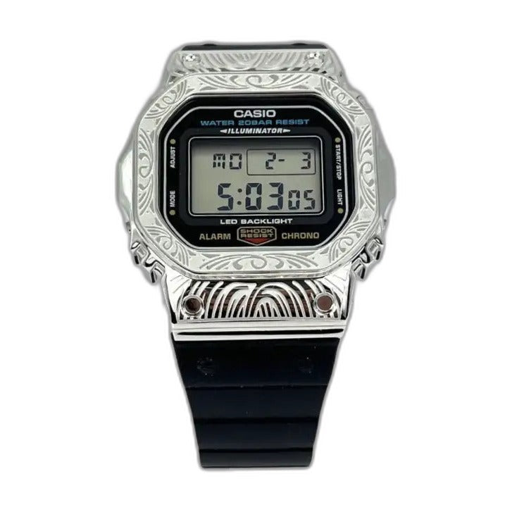 Montre CasiOak Custom Silver Black Pattern - – mod G-Shock DW-5600, vue 1 — fond blanc