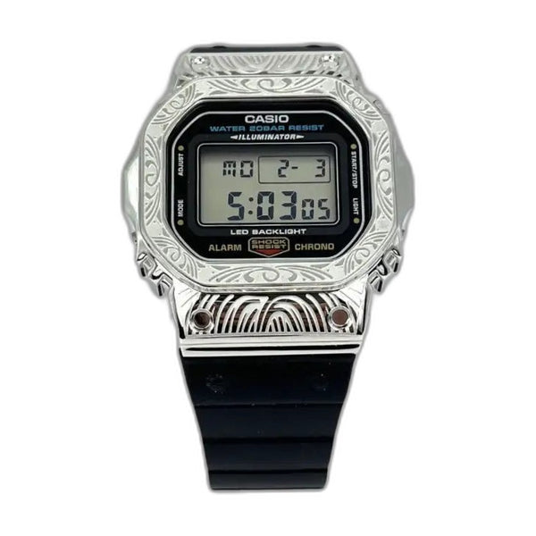 Montre CasiOak Custom Silver Black Pattern - – mod G-Shock DW-5600, vue 1 — fond blanc