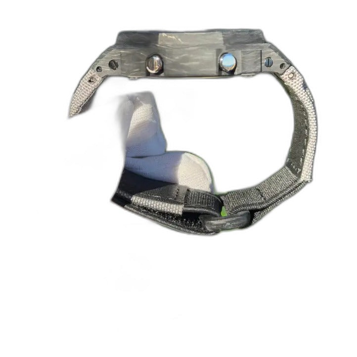 Montre CasiOak Custom Full Silver Carbon Fiber – mod G-Shock GA-2100, vue 3