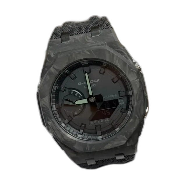 Montre CasiOak Custom Full Black Carbon Fiber – mod G-Shock GA-2100, vue 1