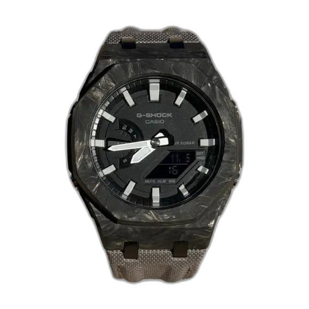 Montre CasiOak Custom Silver White Carbon Fiber – mod G-Shock GA-2100, vue 5 — fond blanc