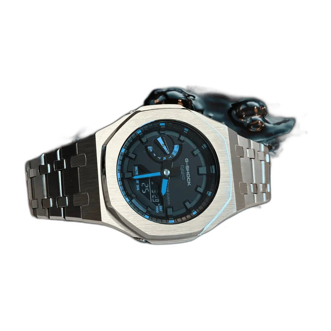 Montre CasiOak Custom Silver Blue – mod G-Shock GA-2100, vue 3 — fond blanc