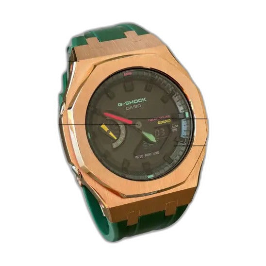 Montre CasiOak Custom Rose Gold Green Edition Bluetooth – mod G-Shock GAB-2100, vue 3 — fond blanc