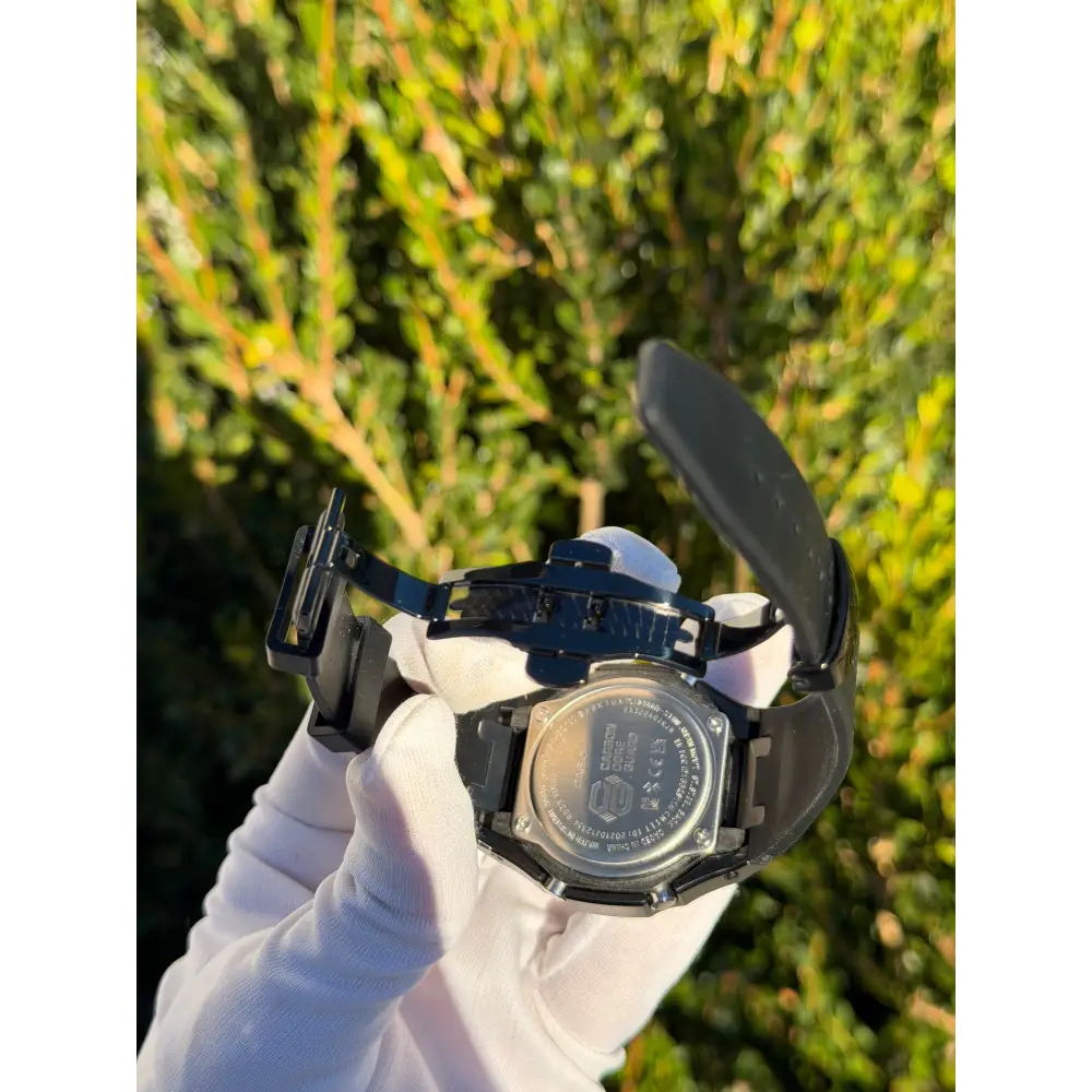 Montre CasiOak Custom Full Black Bluetooth Solar – mod G-Shock GAB-2100, vue 4