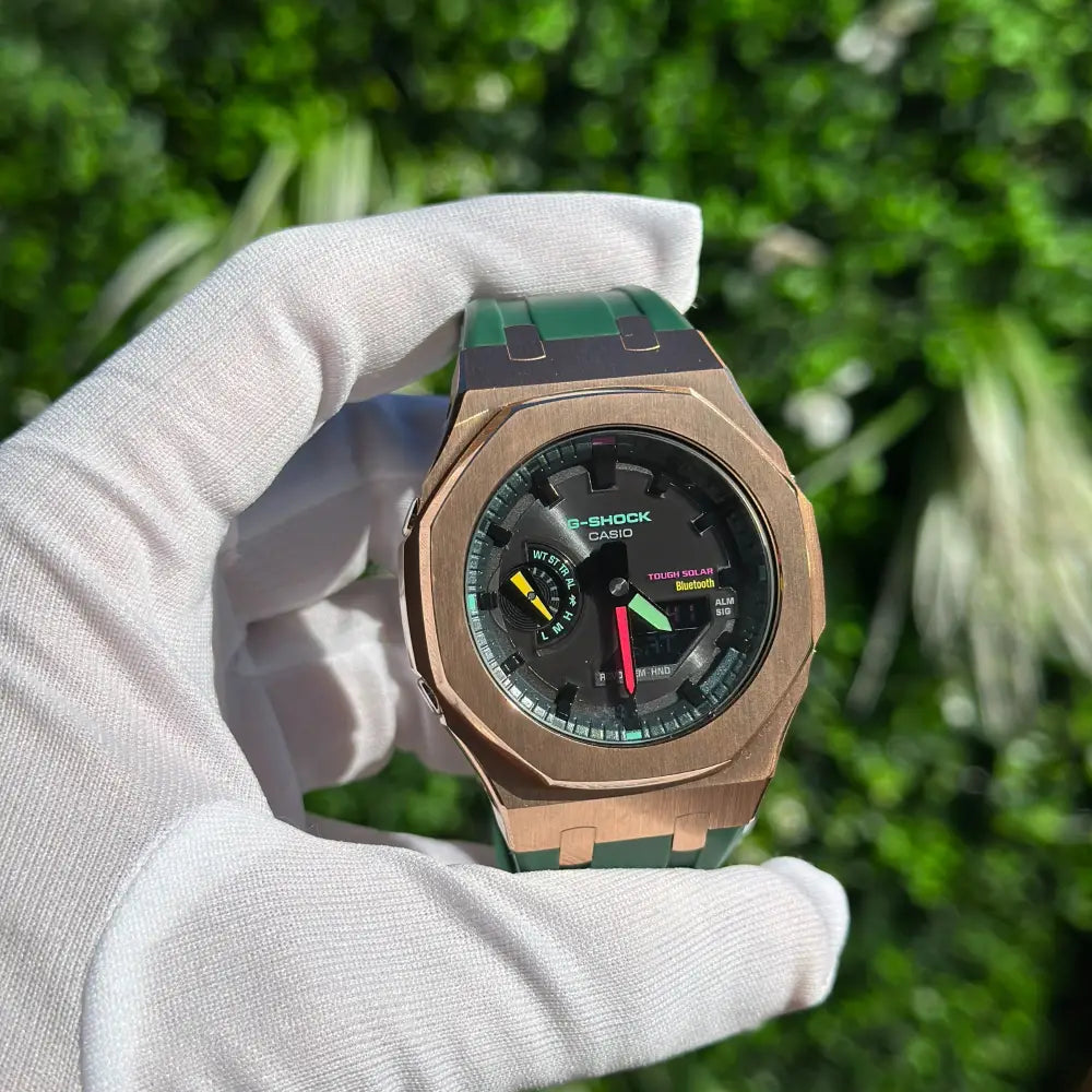 Montre CasiOak Custom Rose Gold Green Edition Bluetooth – mod G-Shock GAB-2100, vue 1