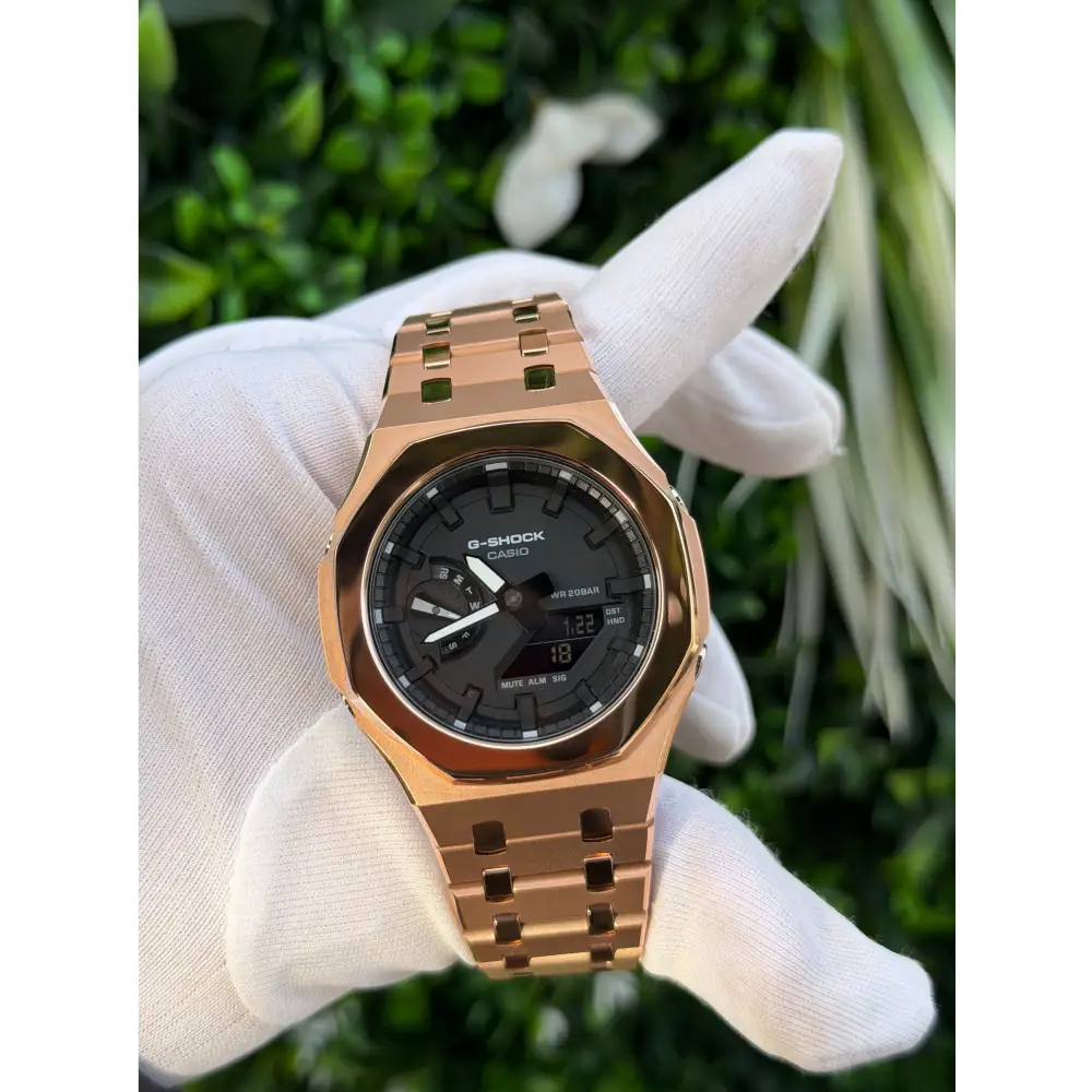 Montre CasiOak Custom Rose Gold Mirror Polish – mod G-Shock GA-2100, vue 1