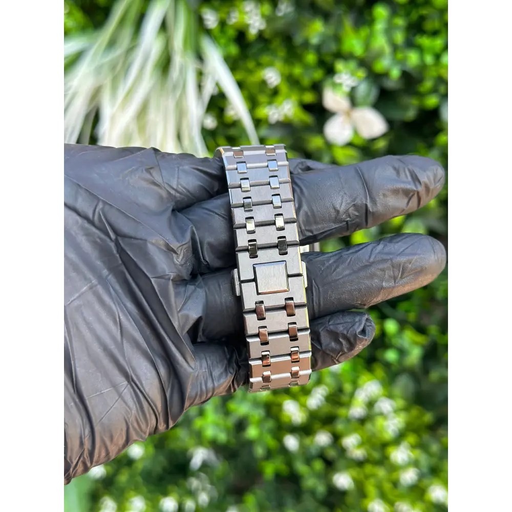 Montre CasiOak Custom Rose Gold Mirror Polish – mod G-Shock GA-2100, vue 2