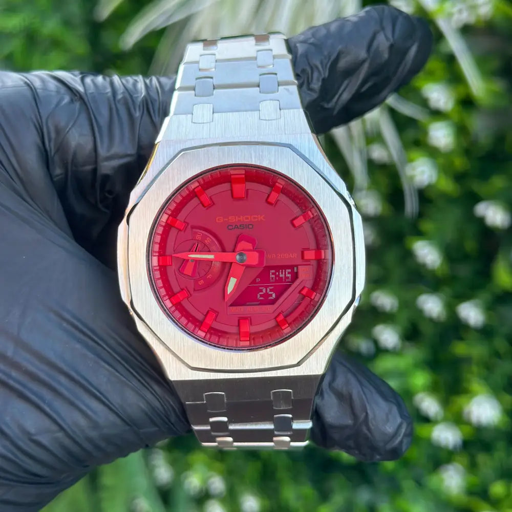 Montre CasiOak Custom Silver Red – mod G-Shock GA-2100, vue 1