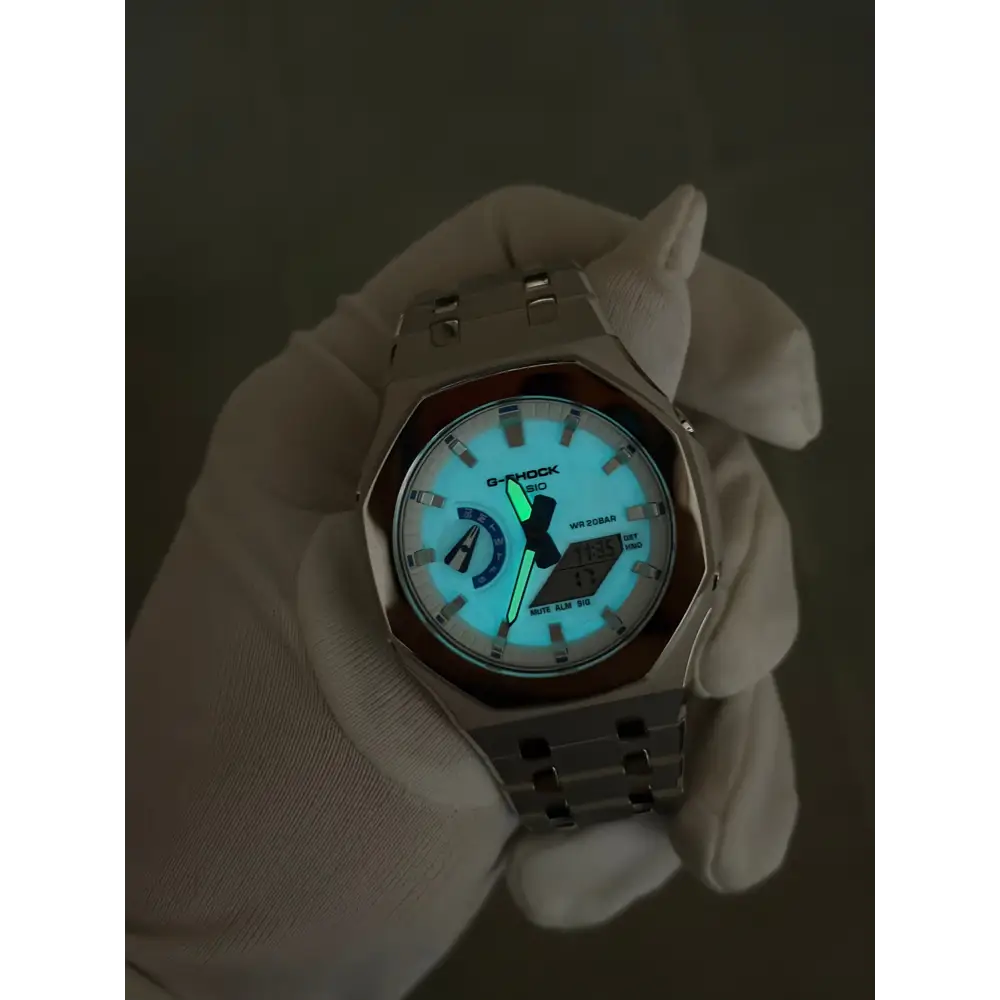 Montre CasiOak Custom Silver White Blue Mirror Polish – mod G-Shock GA-2100, vue 4