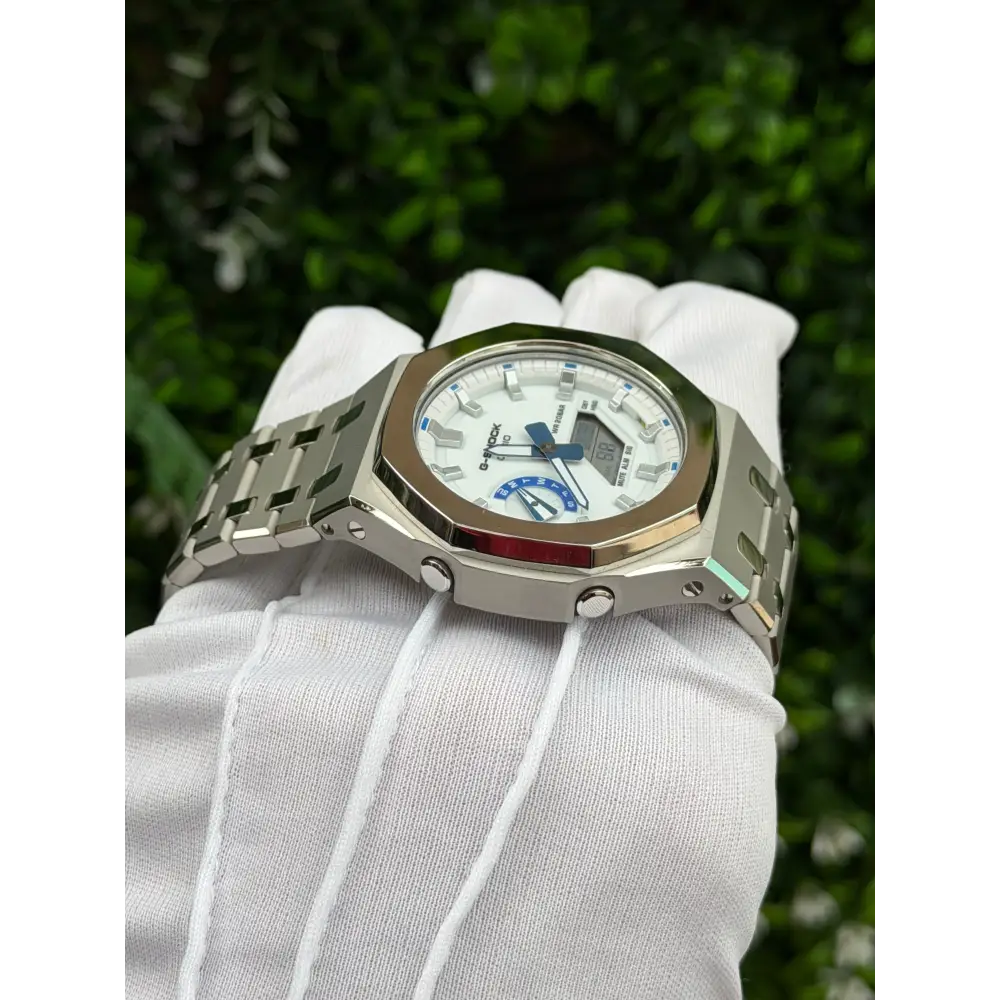 Montre CasiOak Custom Silver White Blue Mirror Polish – mod G-Shock GA-2100, vue 6