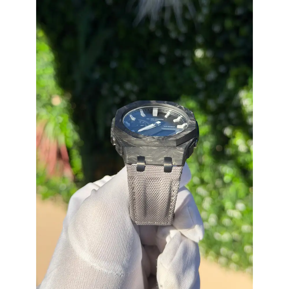 Montre CasiOak Custom Silver White Carbon Fiber – mod G-Shock GA-2100, vue 2