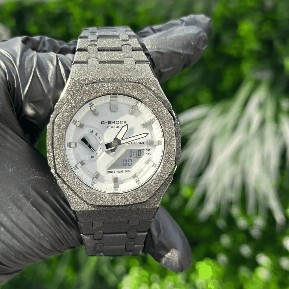 Montre CasiOak Custom Silver White Frosted – mod G-Shock GA-2100, vue 1