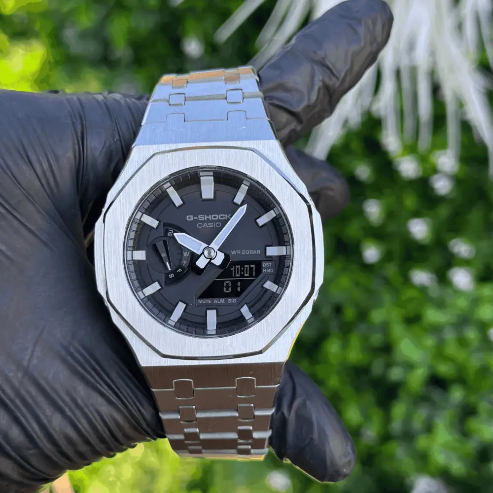 Montre CasiOak Custom Silver White – mod G-Shock GA-2100, vue 1