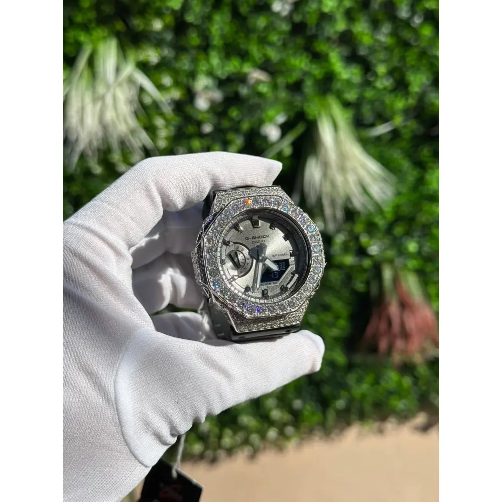 Montre CasiOak Custom Moissanite 925 Full Silver IcedOut - Luxury Mod GA2100 – mod G-Shock GA-2100, vue 2