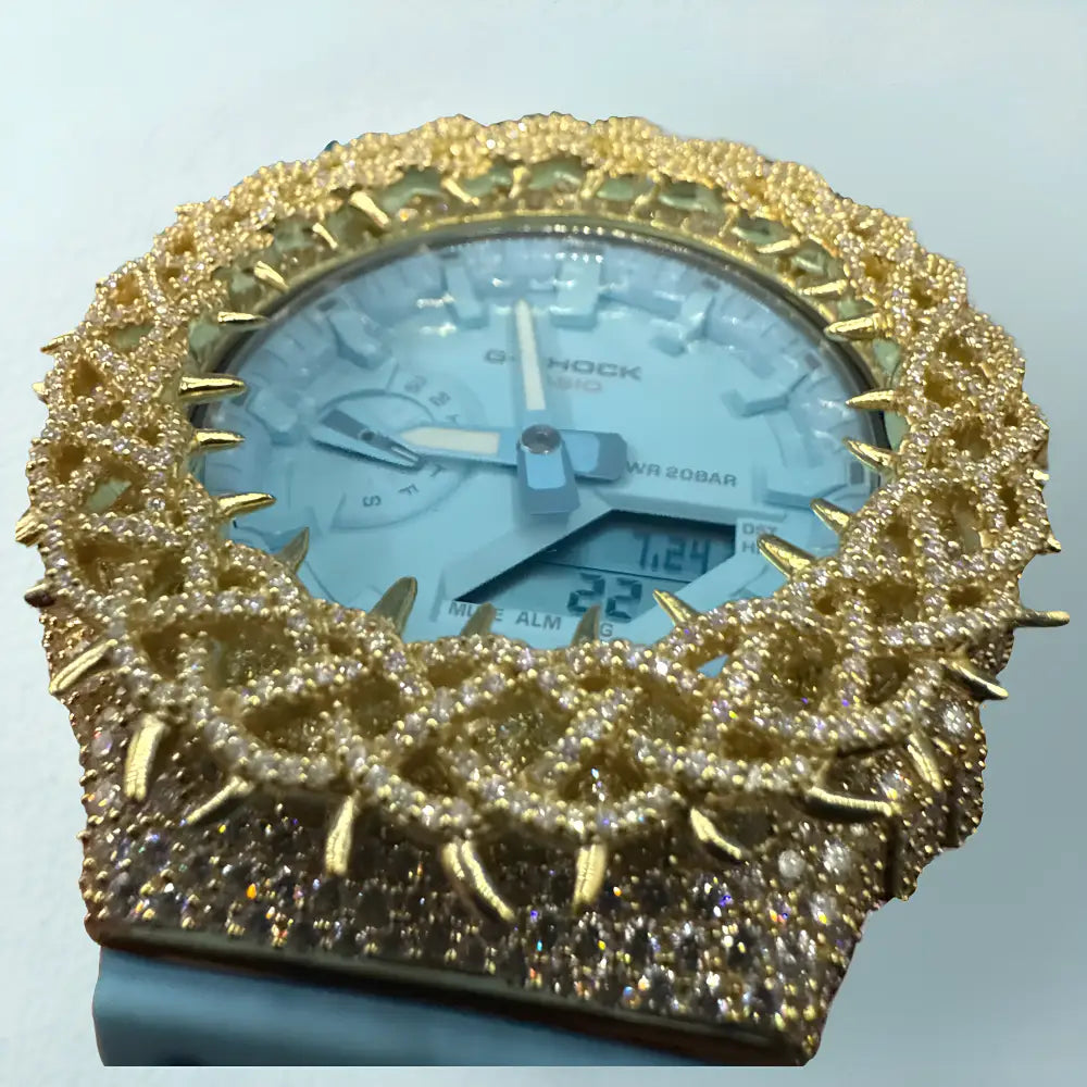 Montre CasiOak Custom Moissanite 925 Gold IcedOut Thorn Blue - Luxury Mod GA2100 – mod G-Shock GA-2100, vue 3