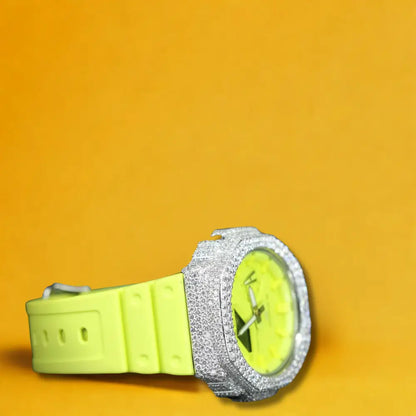 Montre CasiOak Custom Moissanite 925 Silver IcedOut Fluo Yellow Dial - Luxury Mod GA2100 – mod G-Shock GA-2100, vue 3