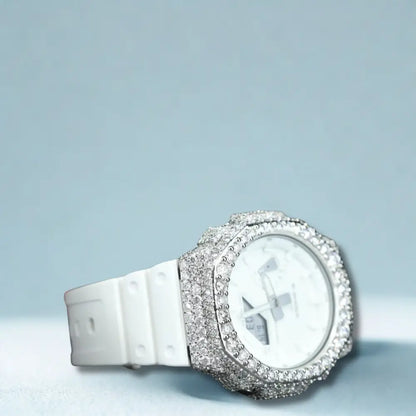 Montre CasiOak Custom Moissanite 925 Silver IcedOut White Dial - Luxury Mod GA2100 – mod G-Shock GA-2100, vue 3